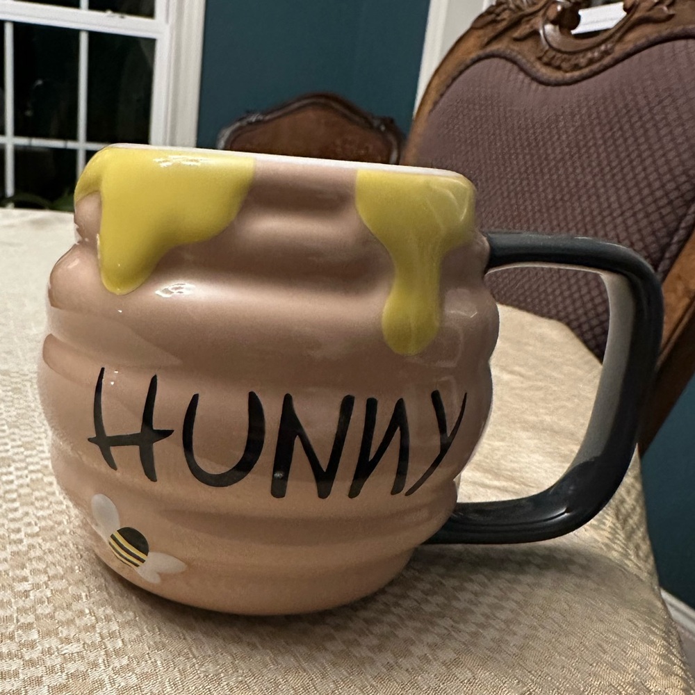 DISNEY Store Winnie The Pooh Bear 'Hunny' Large Honey Pot Mug